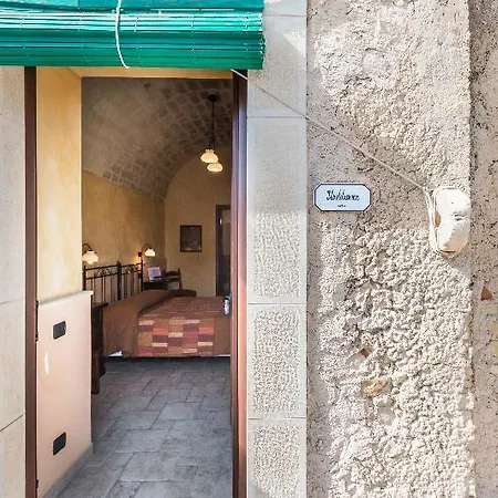 Casina Di Grotta Di Ferro *