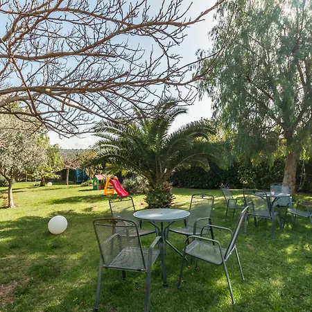 Casina Di Grotta Di Ferro Country house *