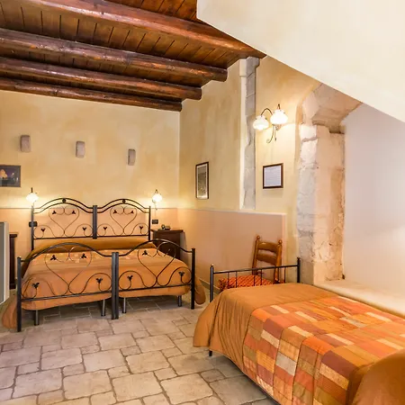 Casina Di Grotta Di Ferro Country house