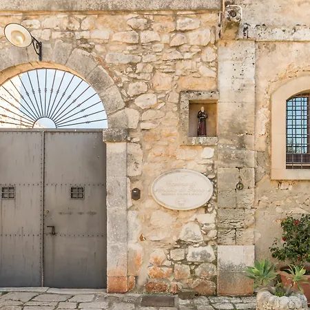 Casina Di Grotta Di Ferro