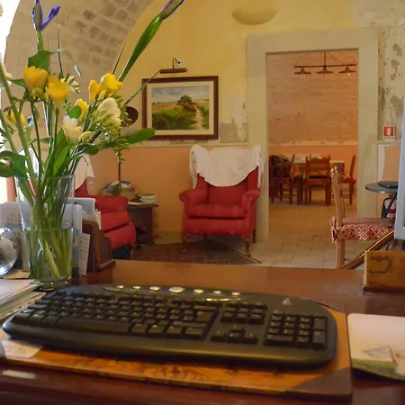 Casina Di Grotta Di Ferro Country house